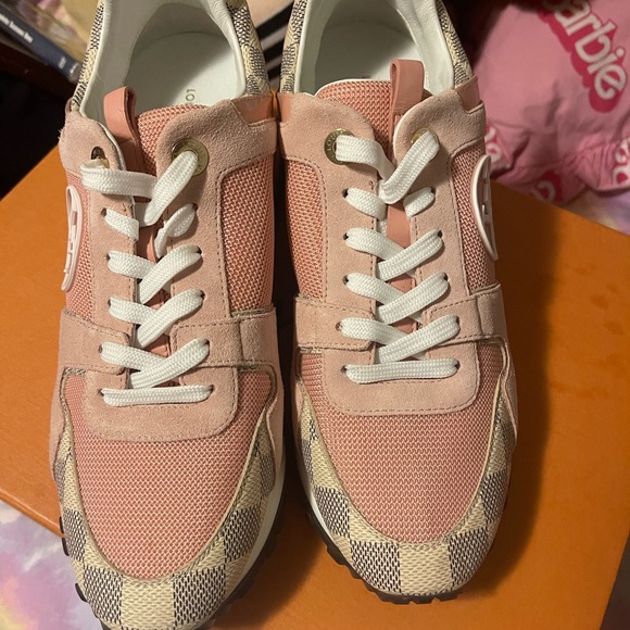 Louis Vuitton Runners - Picture 3 of 7